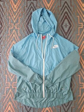 Nike Women's Hooded Two-Tone Teal Windbreaker Jacket